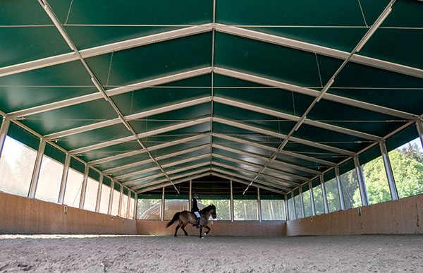 location-structure-equestre-personnalisable